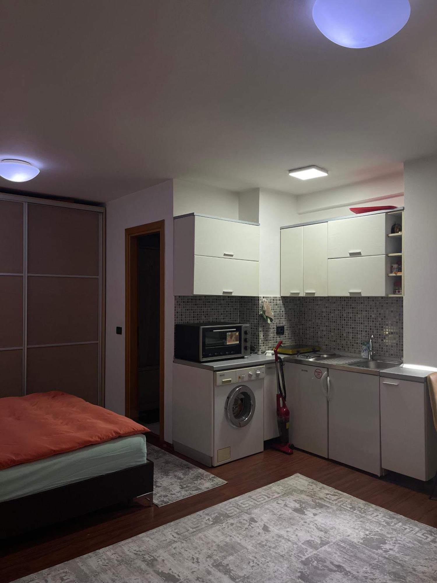 Sky Center Apartment Тирана Екстериор снимка