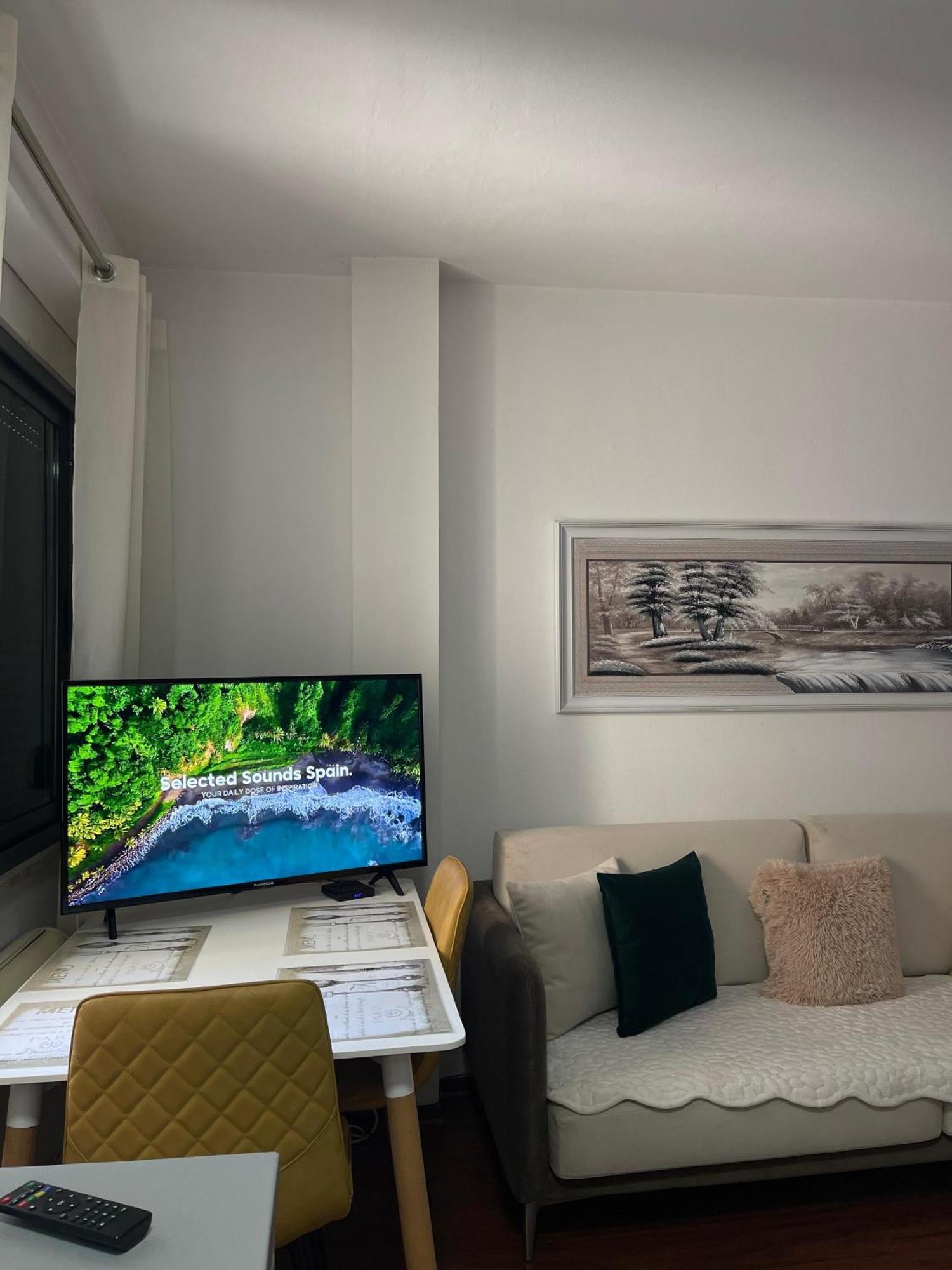 Sky Center Apartment Тирана Екстериор снимка